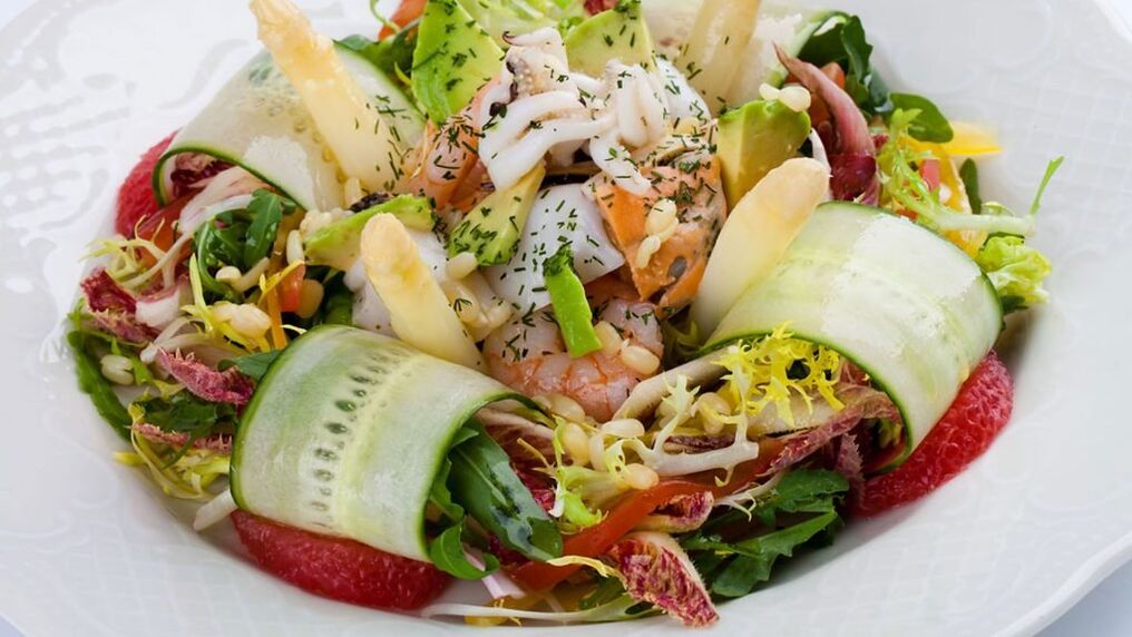 Laikantis Dukano dietos „Alternatyva fazės, rekomenduojama valgyti jūros gėrybių salotas